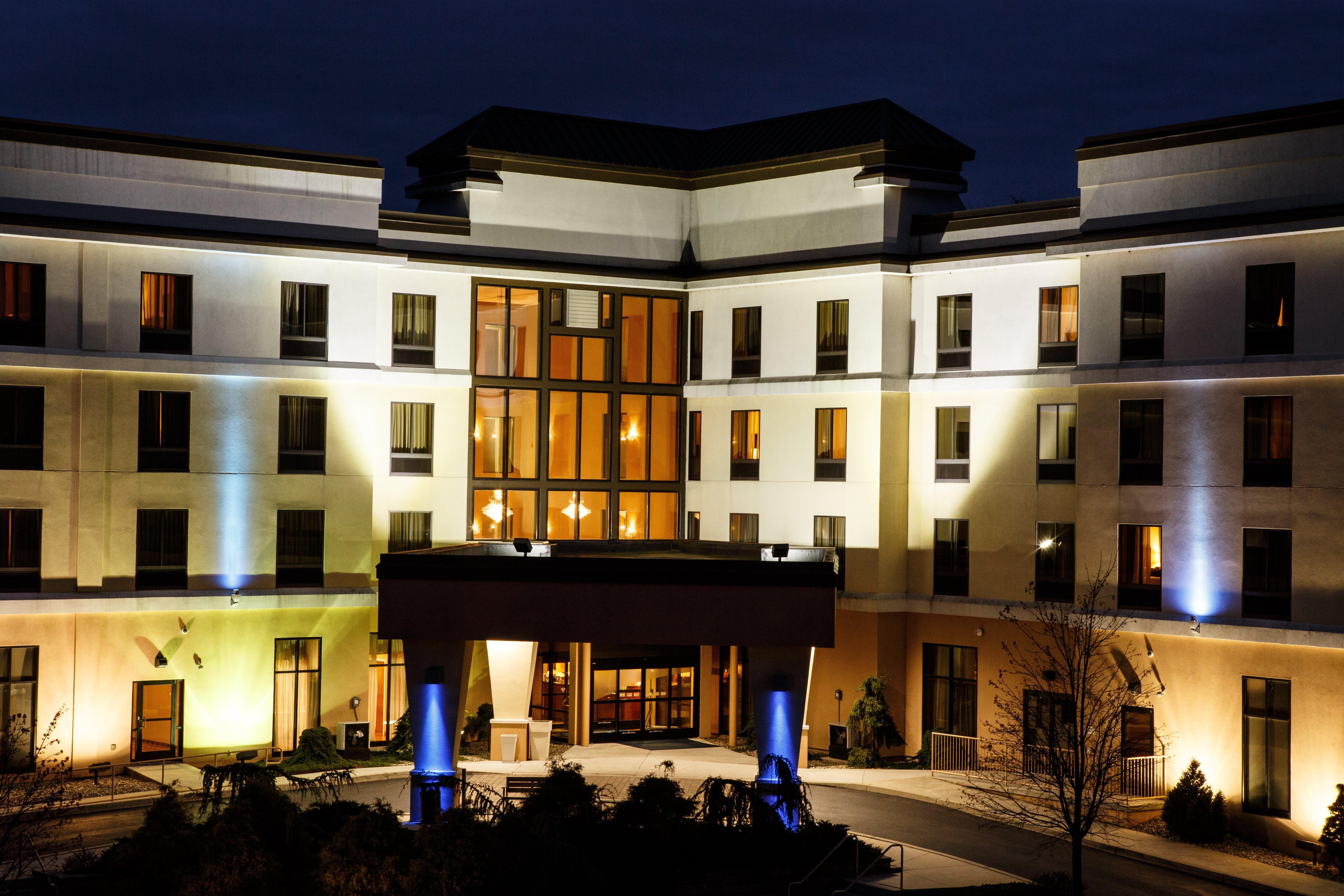 מכניקסבורג Holiday Inn Express & Suites Harrisburg West מראה חיצוני תמונה