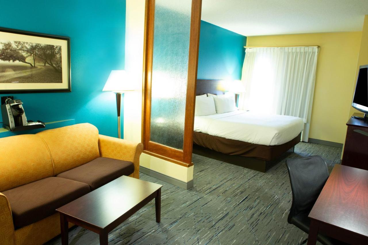 מכניקסבורג Holiday Inn Express & Suites Harrisburg West מראה חיצוני תמונה