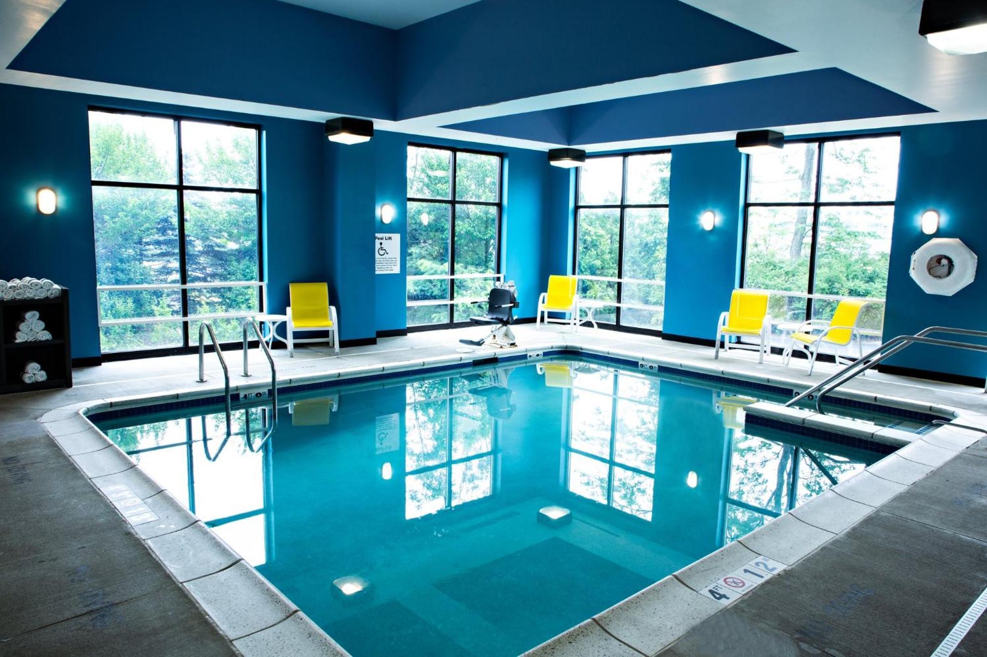 מכניקסבורג Holiday Inn Express & Suites Harrisburg West מראה חיצוני תמונה