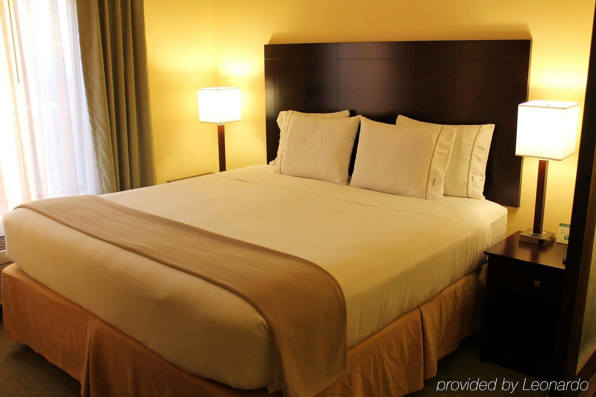 מכניקסבורג Holiday Inn Express & Suites Harrisburg West מראה חיצוני תמונה